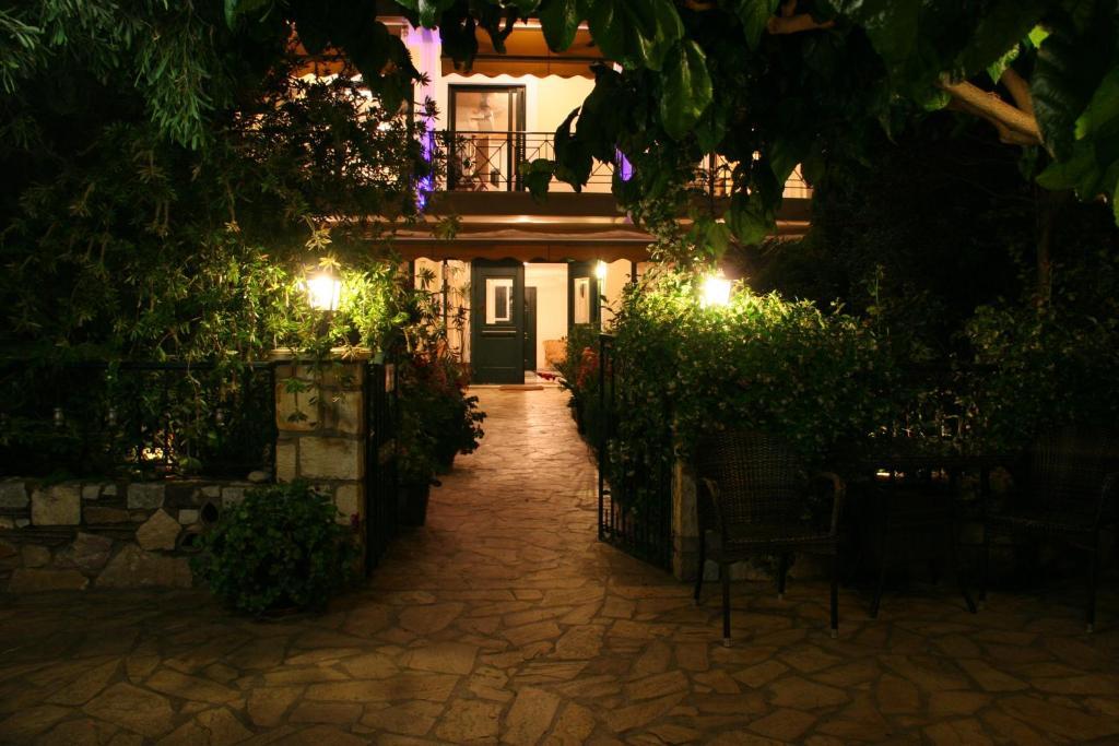 Sagini Boutique Hotel Лутра-Эдипсу Номер фото